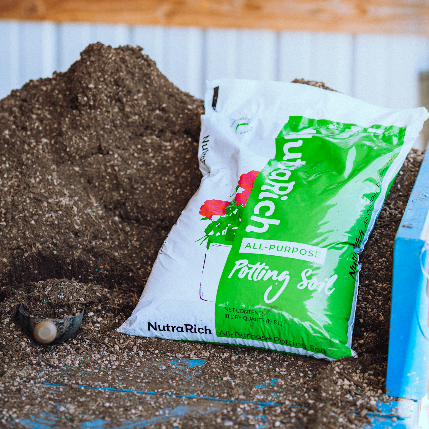 NutraRich Potting Soil